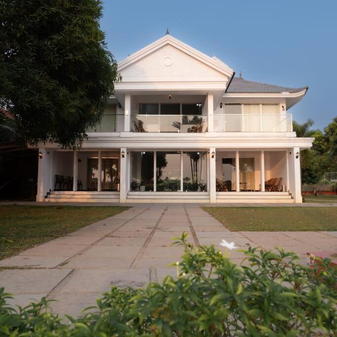 Riveria Portico - River Side 6 Bedroom Private Pool Bungalow North Paravur Εξωτερικό φωτογραφία
